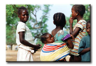 12_OSBS4_Burkina_Children.JPG (28264 bytes)